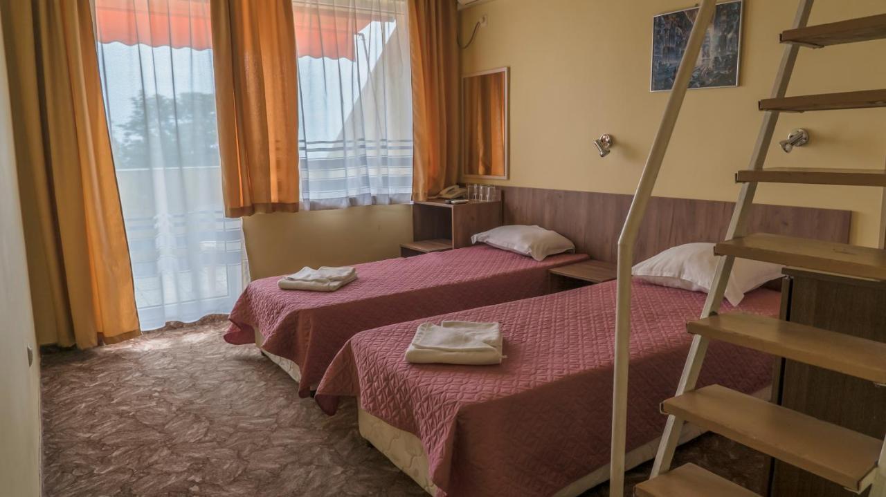 Park Hotel Persey Varna Luaran gambar