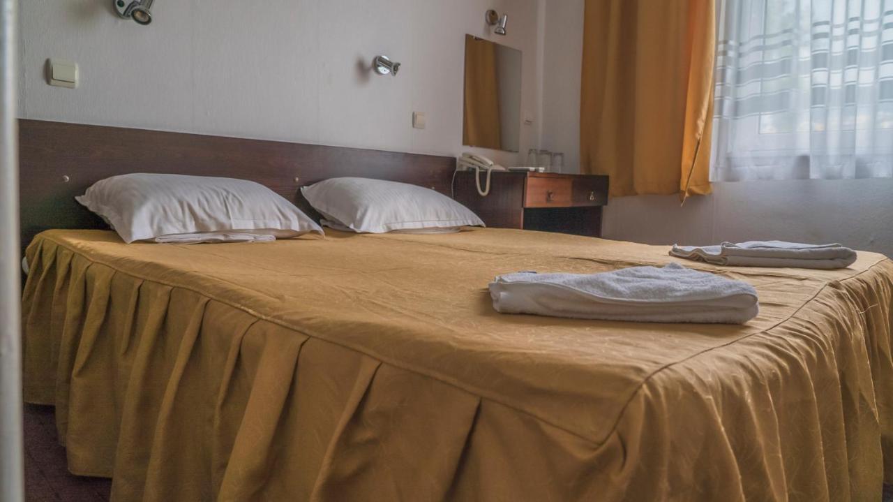 Park Hotel Persey Varna Luaran gambar