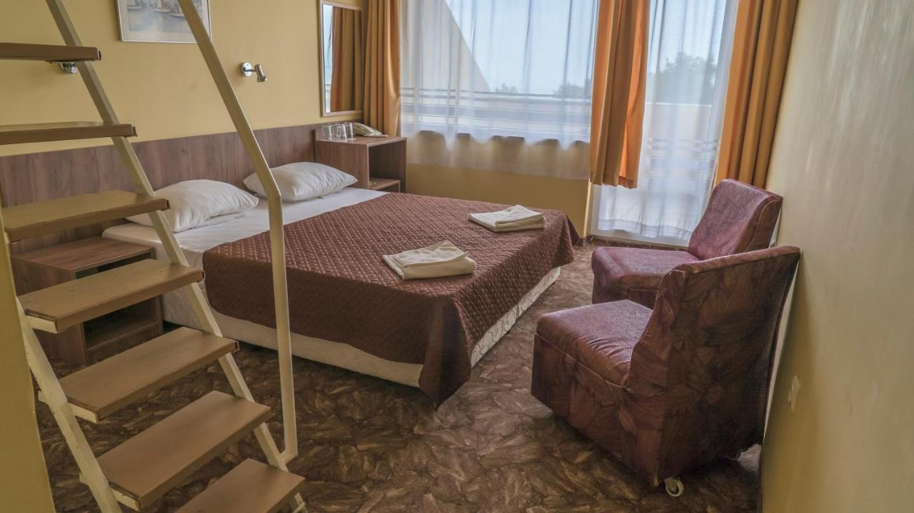 Park Hotel Persey Varna Luaran gambar
