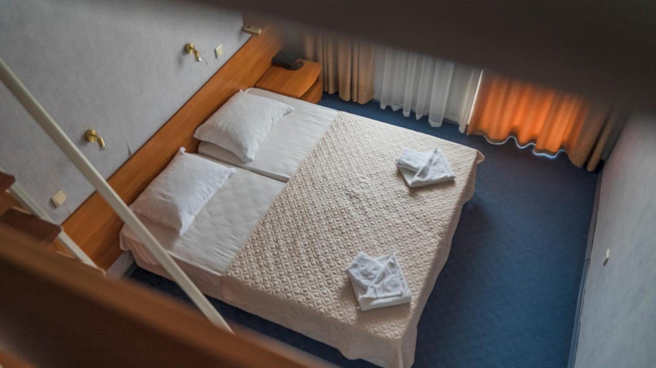 Park Hotel Persey Varna Luaran gambar
